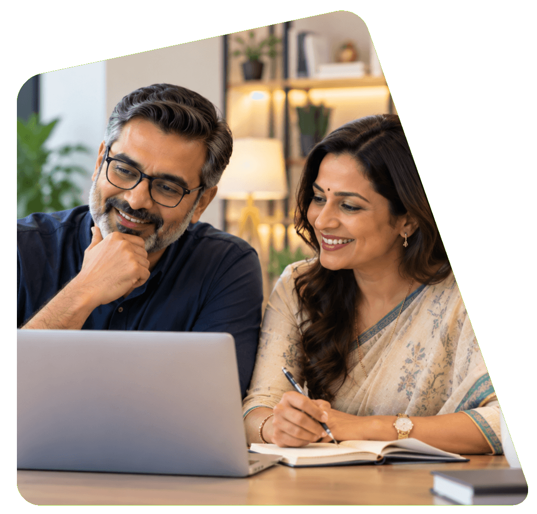 Franchise partners reviewing a Brain Gurukul business opportunity